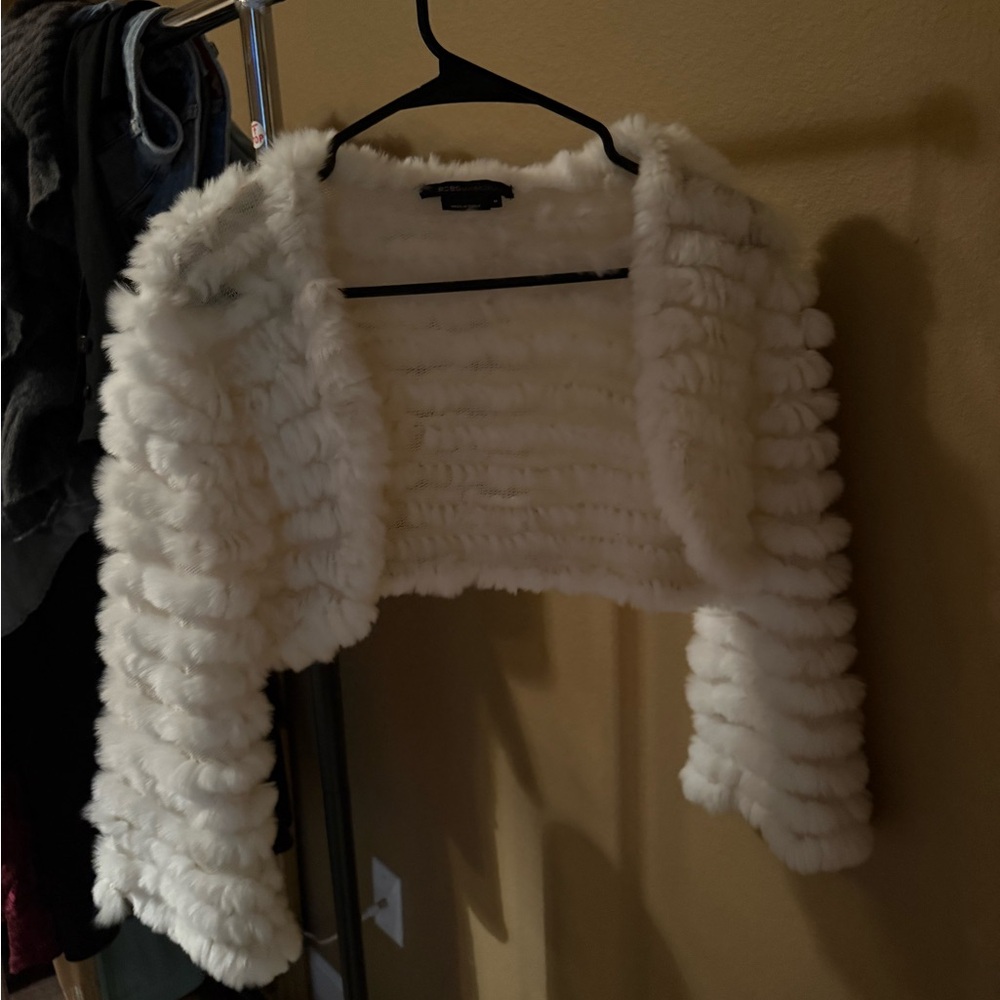 Elegant White Faux Fur shrug